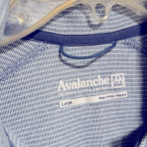 Avalanche flattering fit half zip large - Picture 2 of 8